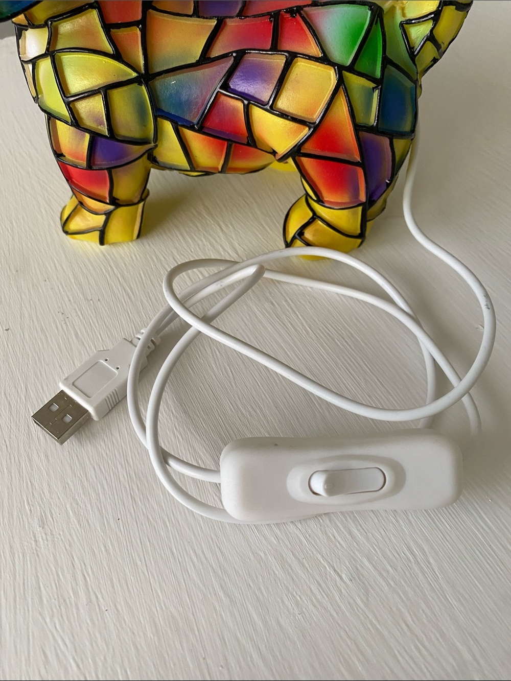 Tiffany Style Lamp Colorful Mosaic Dog Figurine LED Light, USB - Picture 7 of 11